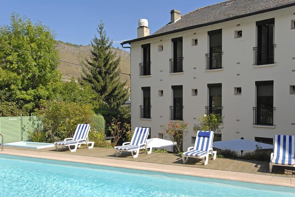 Logis Hotel Restaurant Le Mont Aigoual Мейрюе Екстер'єр фото