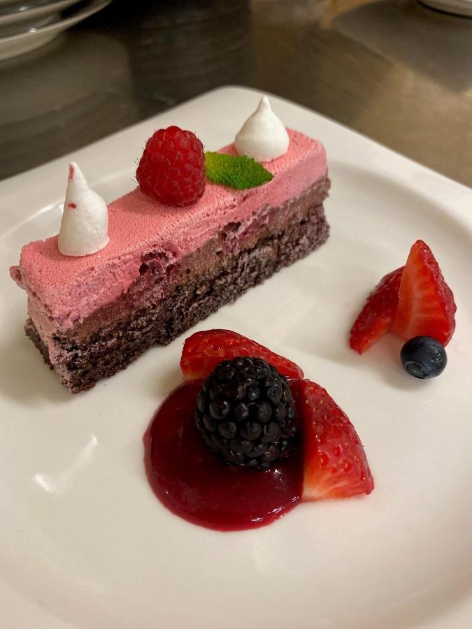 Logis Hotel Restaurant Le Mont Aigoual Мейрюе Екстер'єр фото