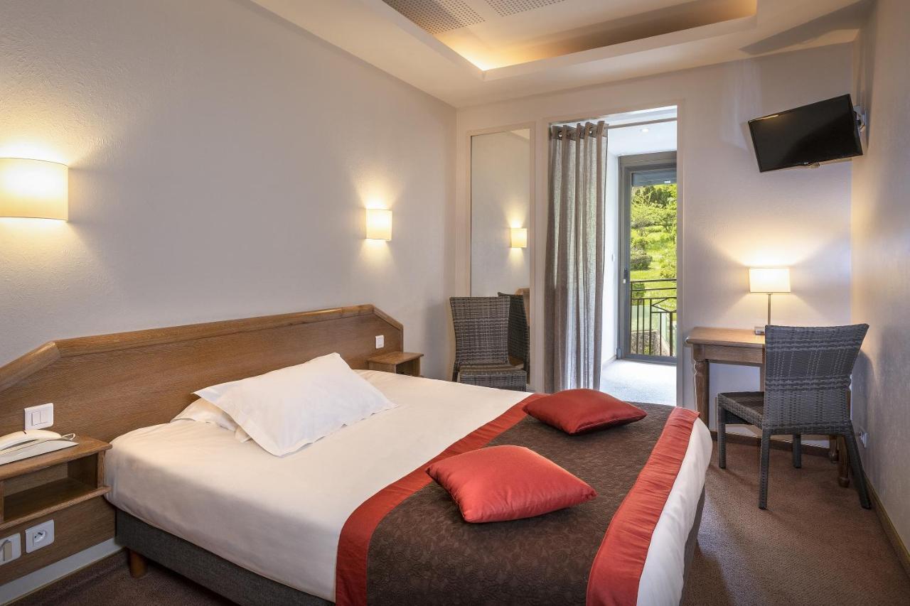 Logis Hotel Restaurant Le Mont Aigoual Мейрюе Екстер'єр фото
