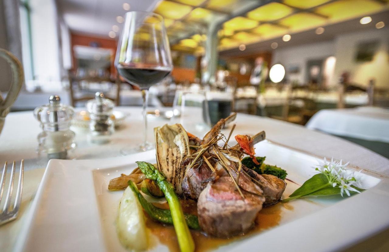 Logis Hotel Restaurant Le Mont Aigoual Мейрюе Екстер'єр фото