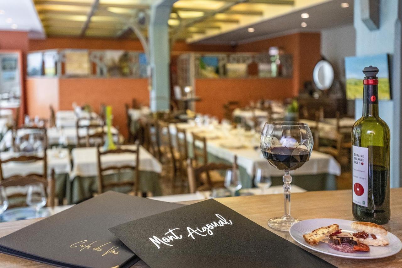 Logis Hotel Restaurant Le Mont Aigoual Мейрюе Екстер'єр фото