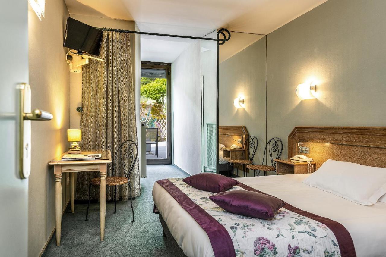 Logis Hotel Restaurant Le Mont Aigoual Мейрюе Екстер'єр фото