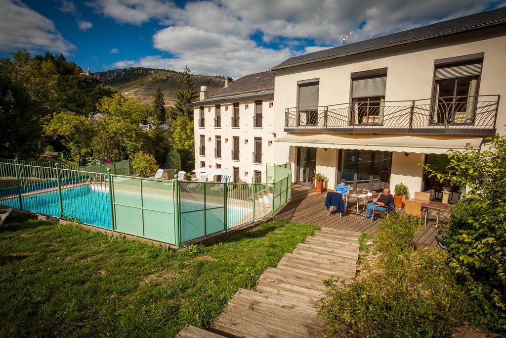 Logis Hotel Restaurant Le Mont Aigoual Мейрюе Екстер'єр фото