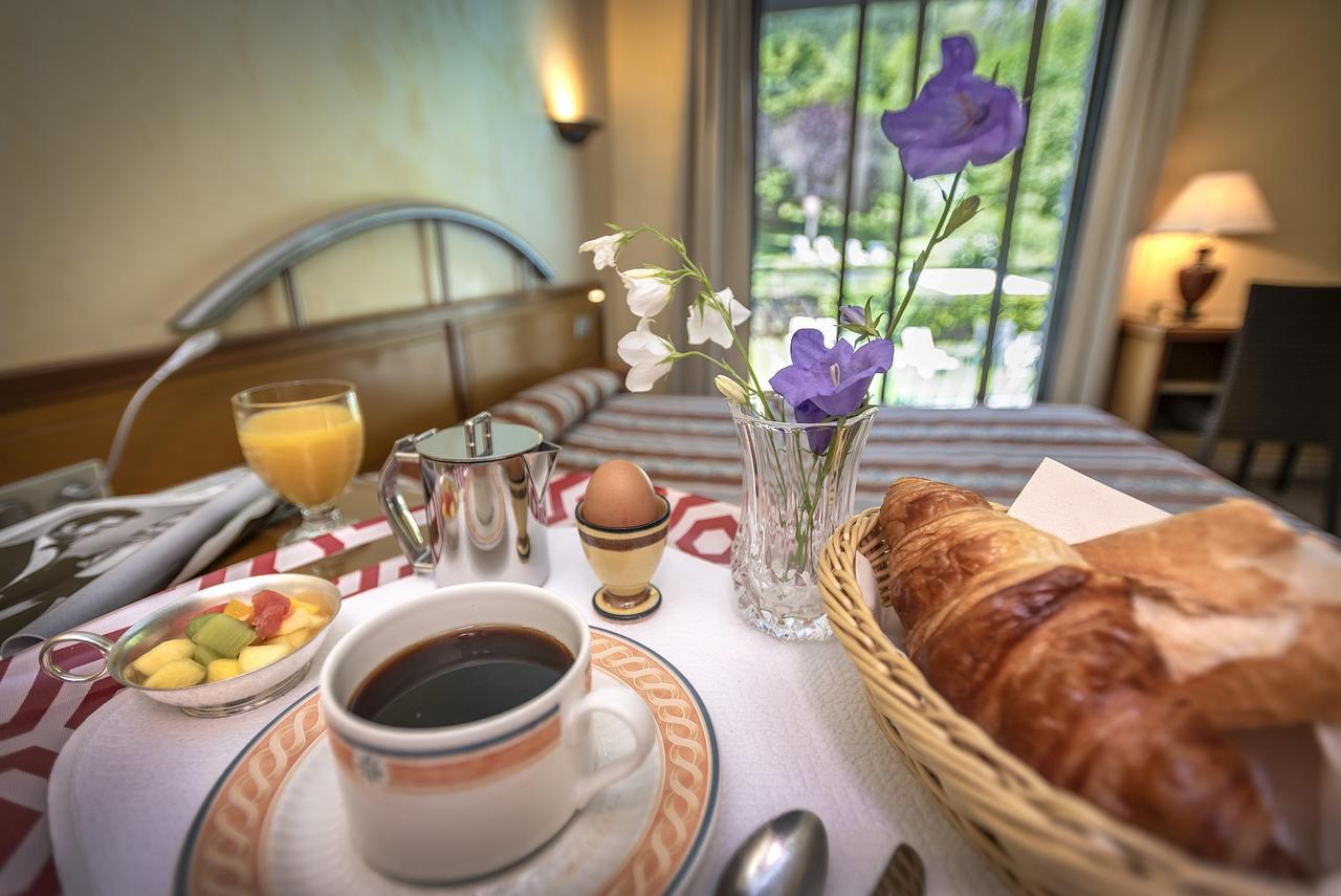 Logis Hotel Restaurant Le Mont Aigoual Мейрюе Екстер'єр фото